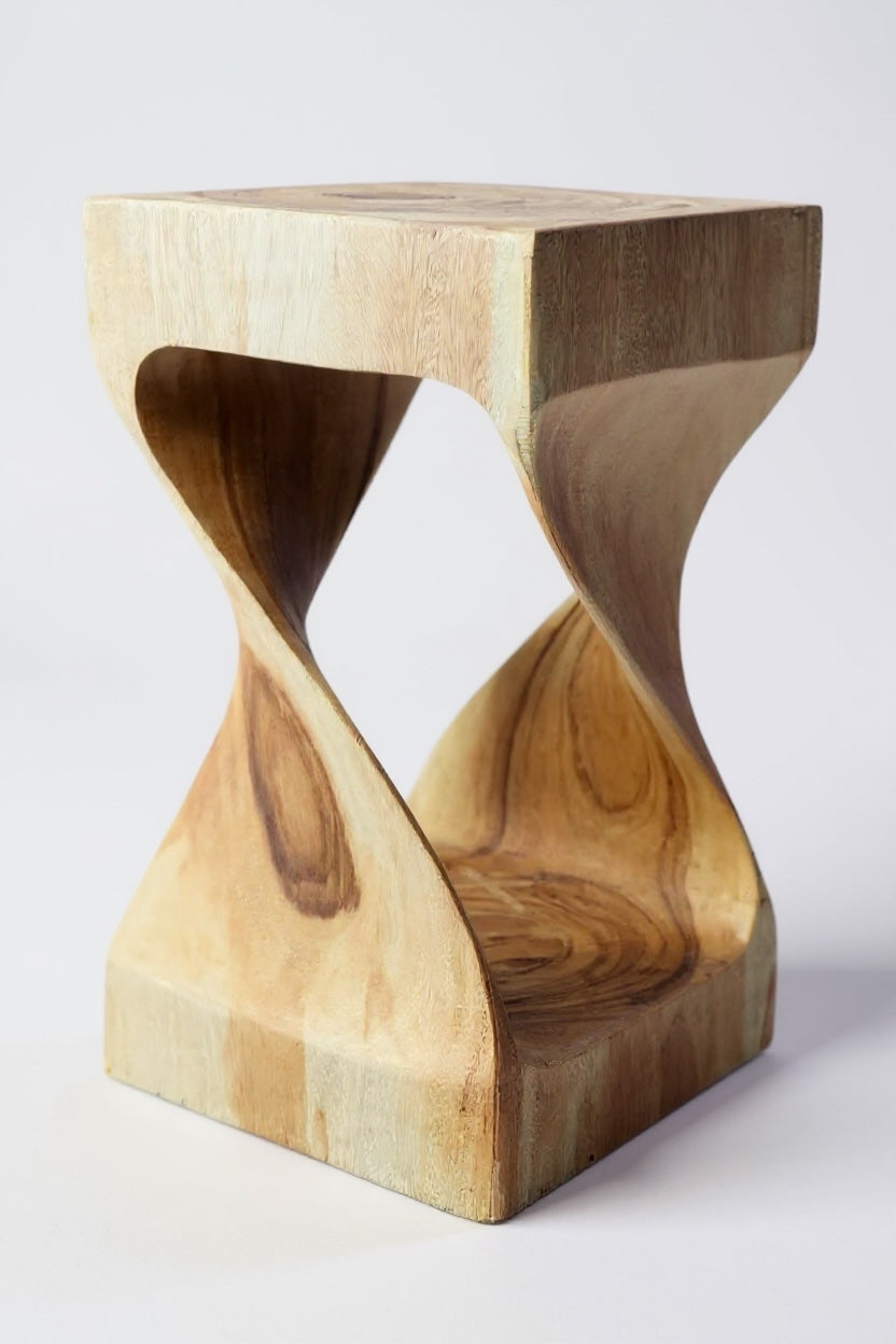 Saman Flow – Handgefertigter Samanholz Hocker & Beistelltisch