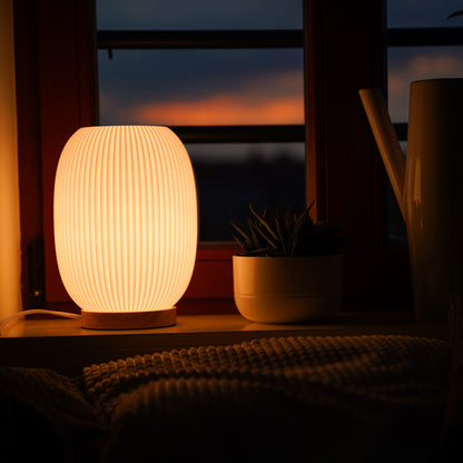 Boa LED Design-Tischlampe – Bauchige Form & Warmlicht Moonou GbR