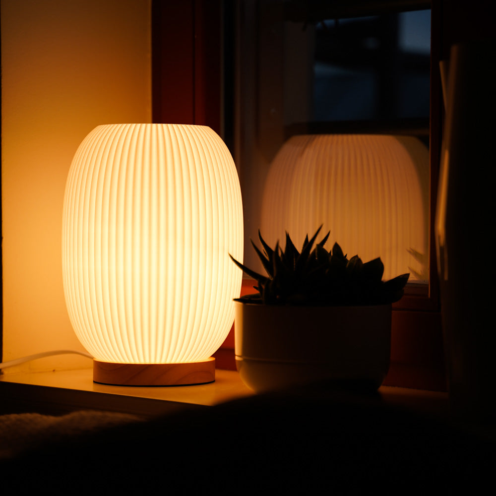 Boa LED Design-Tischlampe – Bauchige Form & Warmlicht Moonou GbR