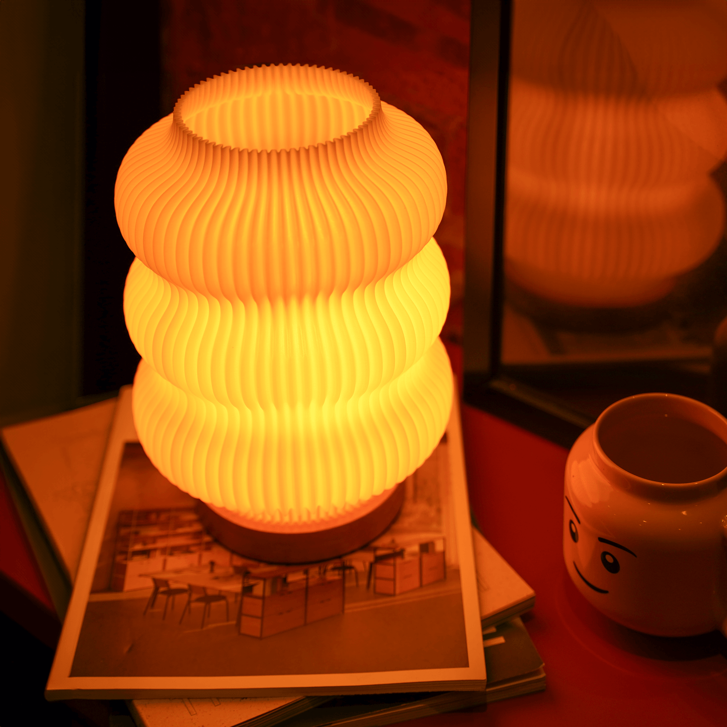 Luma LED Design-Tischlampe – Sanfte Rundungen & Wohlfühllicht Moonou GbR