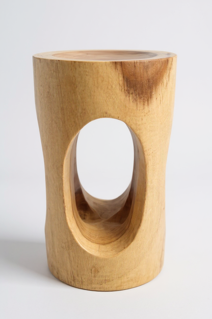 SAMARO – Rundhocker aus massivem Saman-Holz FaHome