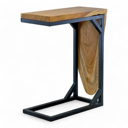 Teak Slide – Handgefertigter Beistelltisch aus massivem Teakholz & Metall
