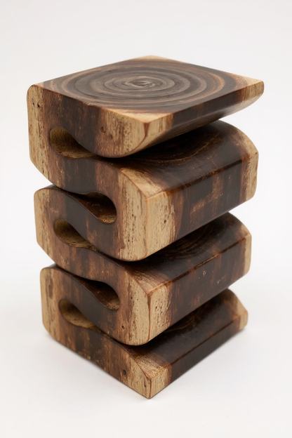Saman Curve – Handgefertigter Samanholz Hocker & Beistelltisch