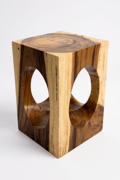 SUARO BLOCK – Quaderhocker aus massivem Suar-Holz FaHome