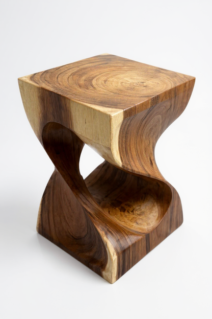 SAMAN HOCKER – Handgefertigter Hocker aus massivem Samanholz FaHome