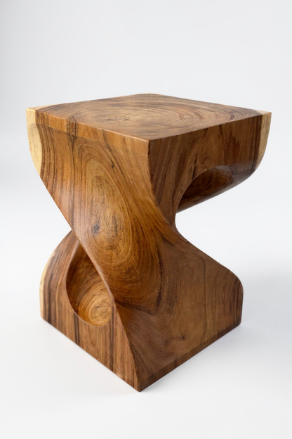 SAMAN HOCKER – Handgefertigter Hocker aus massivem Samanholz FaHome