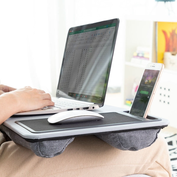 Laptoptisch mit integrierten Kissen - für ein komfortables Arbeiten. LinkeHomeStore