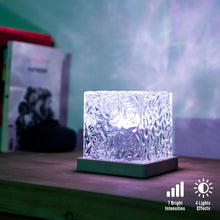 Lade das Bild in den Galerie-Viewer, Aurora Borealis LED-Projektor – Magische Lichtprojektion für Zuhause
